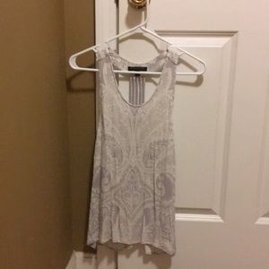 Sleeveless dress shirt